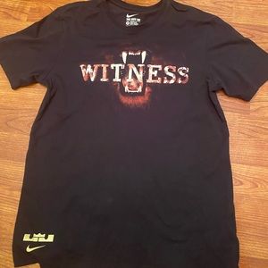 Medium size lebron shirt